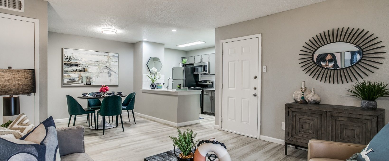 Find Your Perfect Fit at Melville Apartments in Dallas